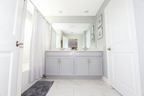 Stunning 4 Bd Close to Disney w Pool Storey Lake Resort 4369