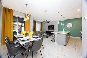 Stunning 4 Bd Close to Disney w Pool Storey Lake Resort 4369