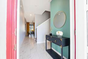 Stunning 4 Bd Close to Disney w Pool Storey Lake Resort 4369