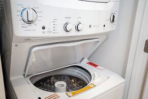 Gorgeous Two Bedroom Apt Close to Disney 306 4721 Storey Lake Resort