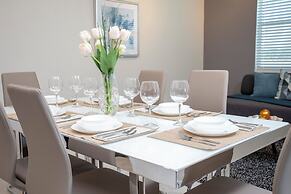 Gorgeous Two Bedroom Apt Close to Disney 306 4721 Storey Lake Resort