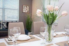 Gorgeous Two Bedroom Apt Close to Disney 306 4721 Storey Lake Resort