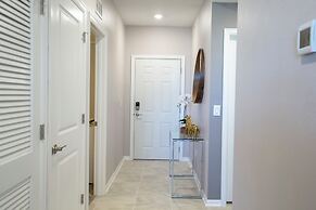 Gorgeous Two Bedroom Apt Close to Disney 306 4721 Storey Lake Resort