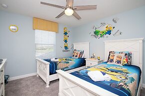 Ravishing Four Bd w Pool Close to Disney 4947