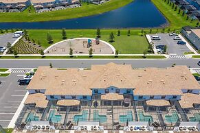 Ravishing Four Bd w Pool Close to Disney 4947