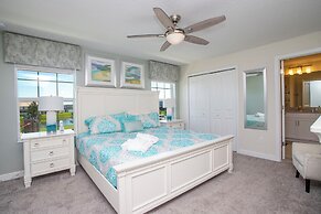 Ravishing Four Bd w Pool Close to Disney 4947