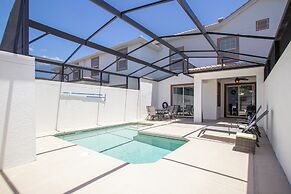 Ravishing Four Bd w Pool Close to Disney 4947