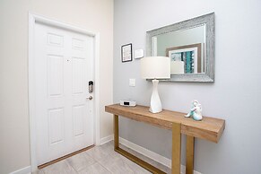 Ravishing Four Bd w Pool Close to Disney 4947