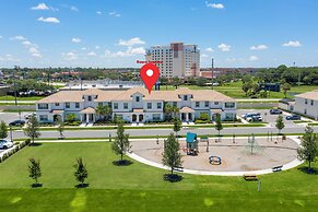 Ravishing Four Bd w Pool Close to Disney 4947