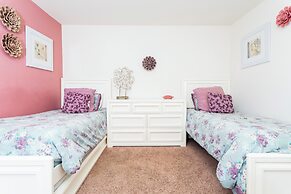 Wonderful Single-family 4 Bd w Pool Close to Disney Veranda Palms 2654
