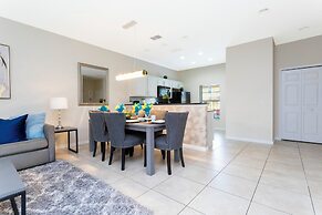 Amazing Three Bedrooms w Spa Jacuzzi Close Disney Encantada 3012