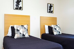 Amazing Three Bedrooms w Spa Jacuzzi Close Disney Encantada 3012