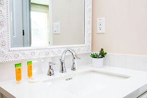 Amazing Three Bedrooms w Spa Jacuzzi Close Disney Encantada 3012