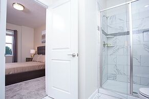 Fantastic Eight Bedrooms SF w Screened Pool at Storey Lake Resort 2887