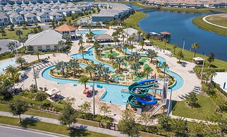 Fantastic Eight Bedrooms SF w Screened Pool at Storey Lake Resort 2887