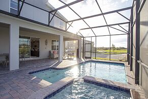 Fantastic Eight Bedrooms SF w Screened Pool at Storey Lake Resort 2887