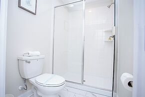 Fantastic Eight Bedrooms SF w Screened Pool at Storey Lake Resort 2887