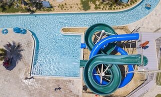 Fantastic Eight Bedrooms SF w Screened Pool at Storey Lake Resort 2887