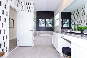 Gorgeous Family Friendly 5 Bd w Pool Close to Disney Storey Lake 2767