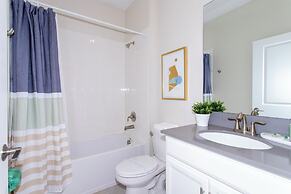 Gorgeous Family Friendly 5 Bd w Pool Close to Disney Storey Lake 2767