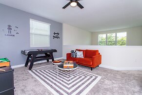 Gorgeous Family Friendly 5 Bd w Pool Close to Disney Storey Lake 2767