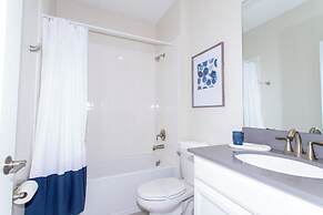 Gorgeous Family Friendly 5 Bd w Pool Close to Disney Storey Lake 2767