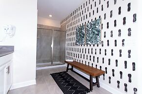 Gorgeous Family Friendly 5 Bd w Pool Close to Disney Storey Lake 2767