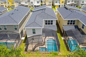 Gorgeous Family Friendly 5 Bd w Pool Close to Disney Storey Lake 2767