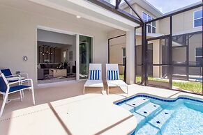 Gorgeous Family Friendly 5 Bd w Pool Close to Disney Storey Lake 2767