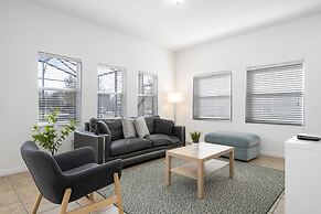 Amazing 4Bd Screened Pool Close to Disney 4572