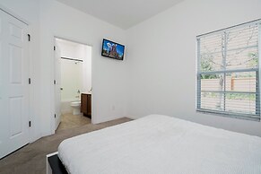 Amazing 4Bd Screened Pool Close to Disney 4572