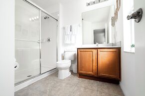 Amazing 4Bd Screened Pool Close to Disney 4572