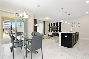 Four Bedrooms w Pool Townhome 4841