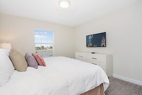 Four Bedrooms w Pool Townhome 4841