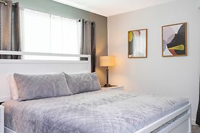 Wonderful 5 Bd Close to Disney Storey Lake 2980