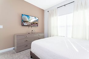 Wonderful 5 Bd Close to Disney Storey Lake 2980