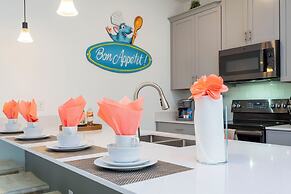 Wonderful 5 Bd Close to Disney Storey Lake 2980