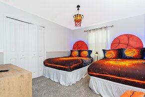 Wonderful 5 Bd Close to Disney Storey Lake 2980