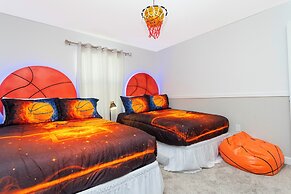 Wonderful 5 Bd Close to Disney Storey Lake 2980