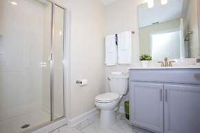 Wonderful 5 Bedroom w Pool Close to Disney 4801