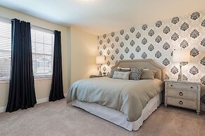 Wonderful 8 Bd w Pool Spa at Encore Resort Close to Disney 461