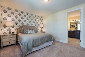 Wonderful 8 Bd w Pool Spa at Encore Resort Close to Disney 461