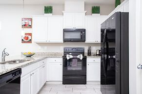 Family Friendly 4 Bedroom Close to Disney in Compass Bay Resort 5108