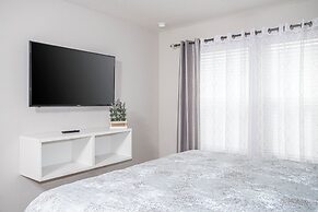 Family Friendly 4 Bedroom Close to Disney in Compass Bay Resort 5108