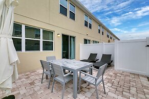 Family Friendly 4 Bedroom Close to Disney in Orlando Area 5116