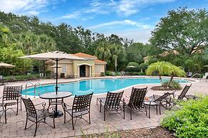 Family Friendly 4 Bedroom Close to Disney in Orlando Area 5116