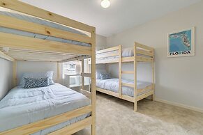 Family Friendly 4 Bedroom Close to Disney in Orlando Area 5116