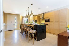 Stunning 4 Bd Close To Disney Magic Village 3247