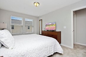Stunning 4 Bd w Gameroom Close to Disney 5110