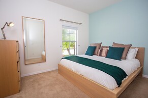 Four Bedroom w Screened Pool Close to Disney 4563